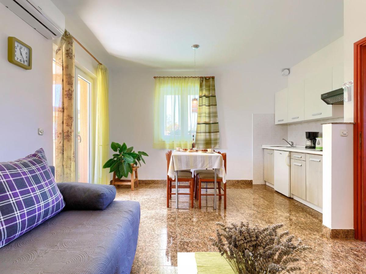 Holiday Home House Eric&Paolo By Interhome Pula Eksteriør billede